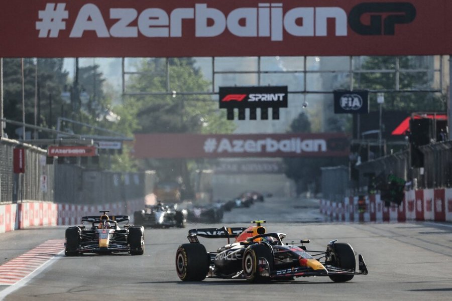 Checo P&eacute;rez se mostr&oacute; contundente en el Sprint de