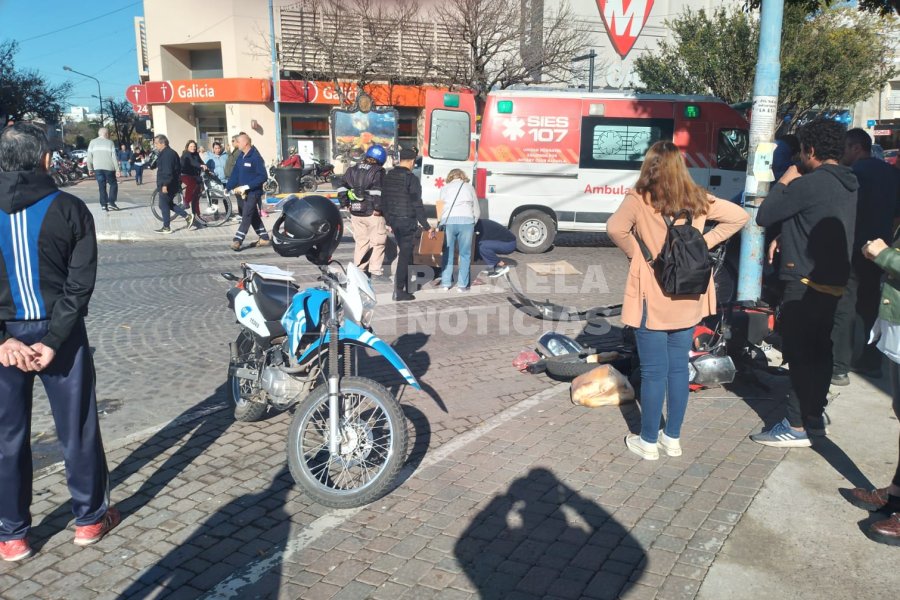 Accidente de tr&aacute;nsito en Bv. Santa Fe y Sgto. Cabral