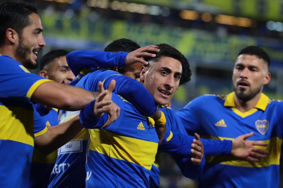 BOCA VENCI&Oacute; A TIGRE EN LA BOMBONERA