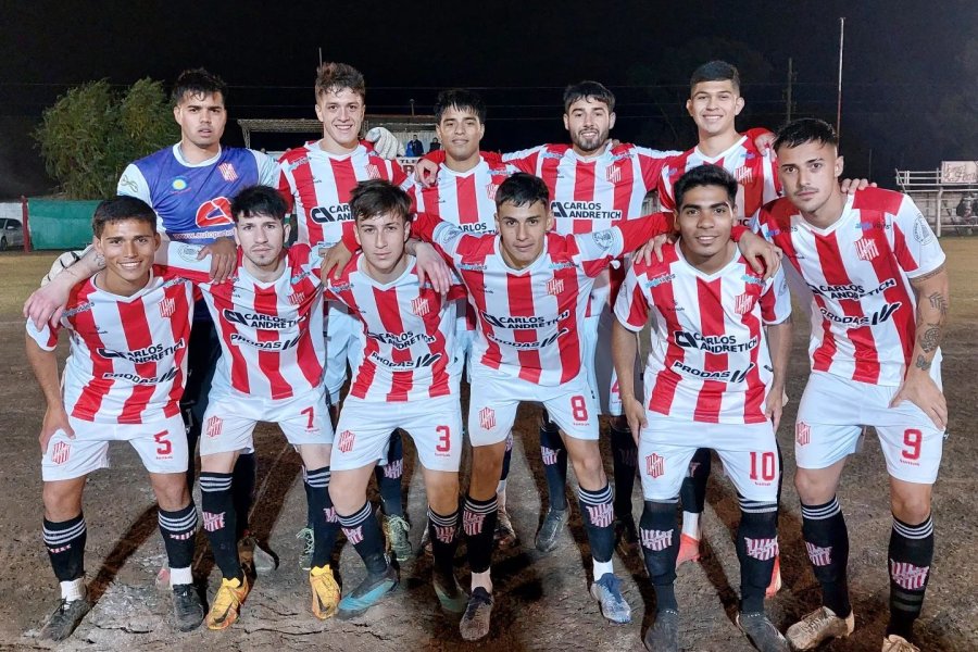 9 DE JULIO IGUAL&Oacute; CON FLORIDA DE CLUCELLAS
