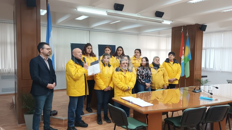 Voluntarios de Defensa Civil fueron reconocidos.