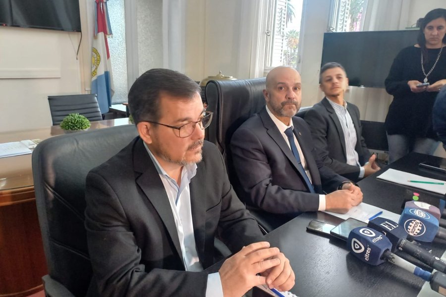 El Ministro de Seguridad brind&oacute; una conferencia de prensa sobre los intentos de saqueo en la provincia