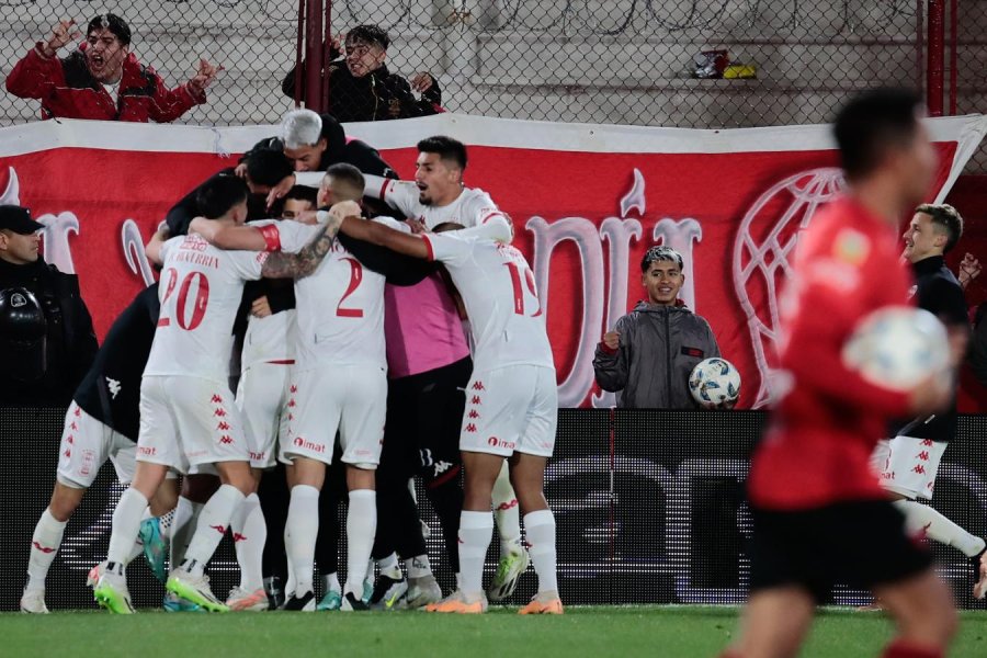 HURAC&Aacute;N LE GAN&Oacute; A COL&Oacute;N EN EL DUC&Oacute;
