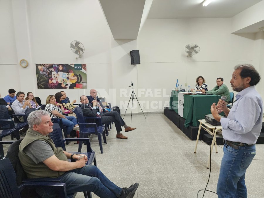 Pablo Jim&eacute;nez, secretario general de la Asociaci&oacute;n de Prensa.