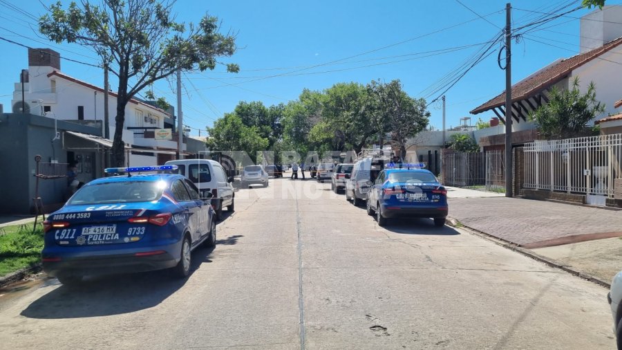 El tr&aacute;nsito estuvo cortado en la zona del hecho.