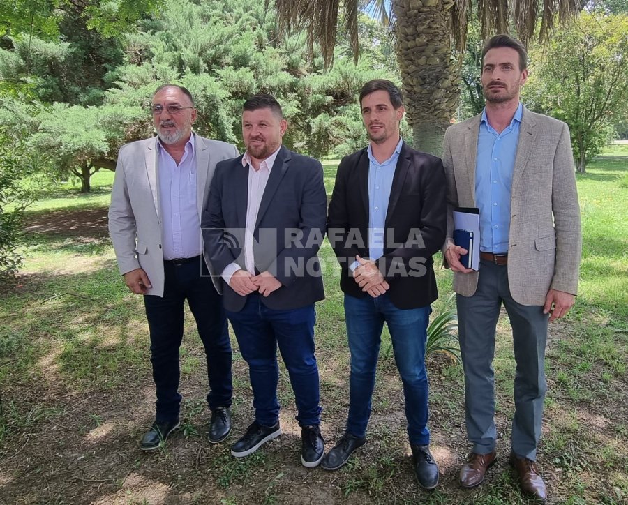Intendentes Mart&iacute;nez, Pinotti, Viotti y Aira.