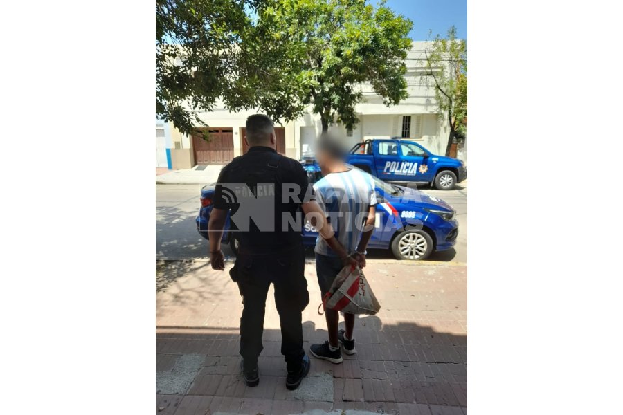 El sujeto en el momento de ser detenido.