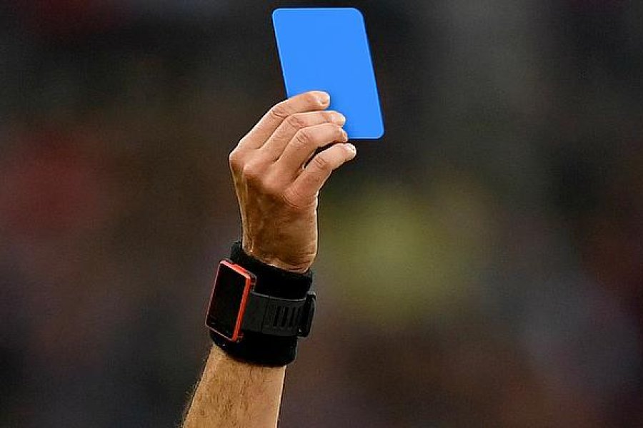 Una nueva tarjeta podr&iacute;a llegar al mundo del f&uacute;tbol