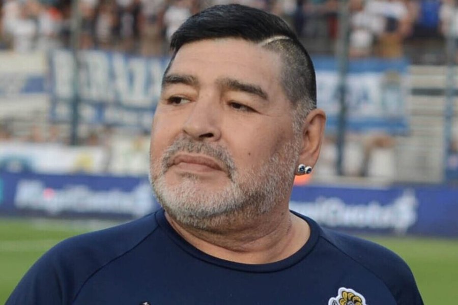 Maradona en su &uacute;ltima etapa como entrenador de Gimnasia de La Plata