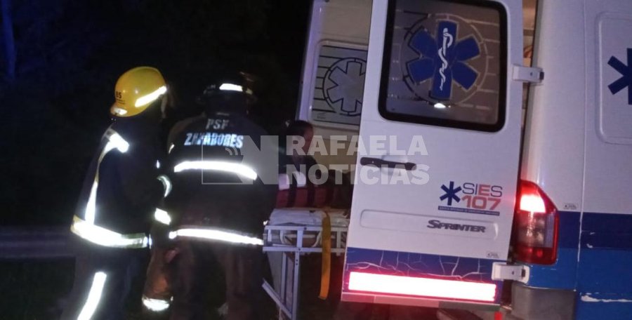 Bomberos Zapadores de Rafaela trabajaron en el lugar.