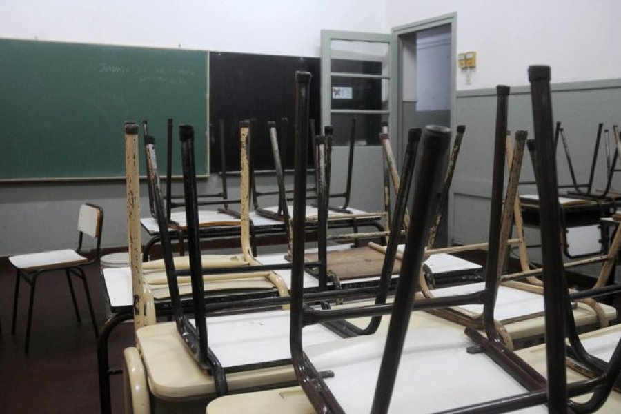 Aulas vac&iacute;as, el escenario que se prev&eacute; para el lunes 26.