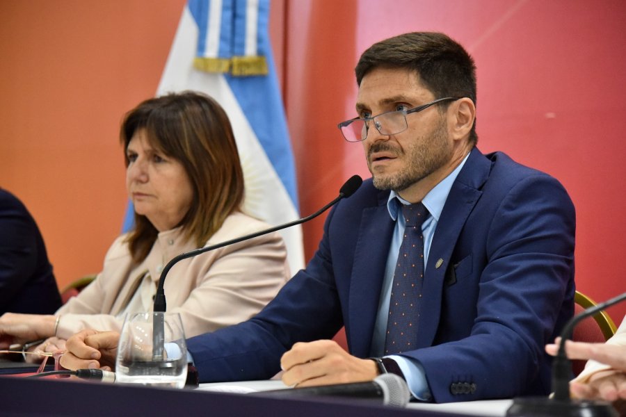 Ministra Bullrich y gobernador Pullaro.