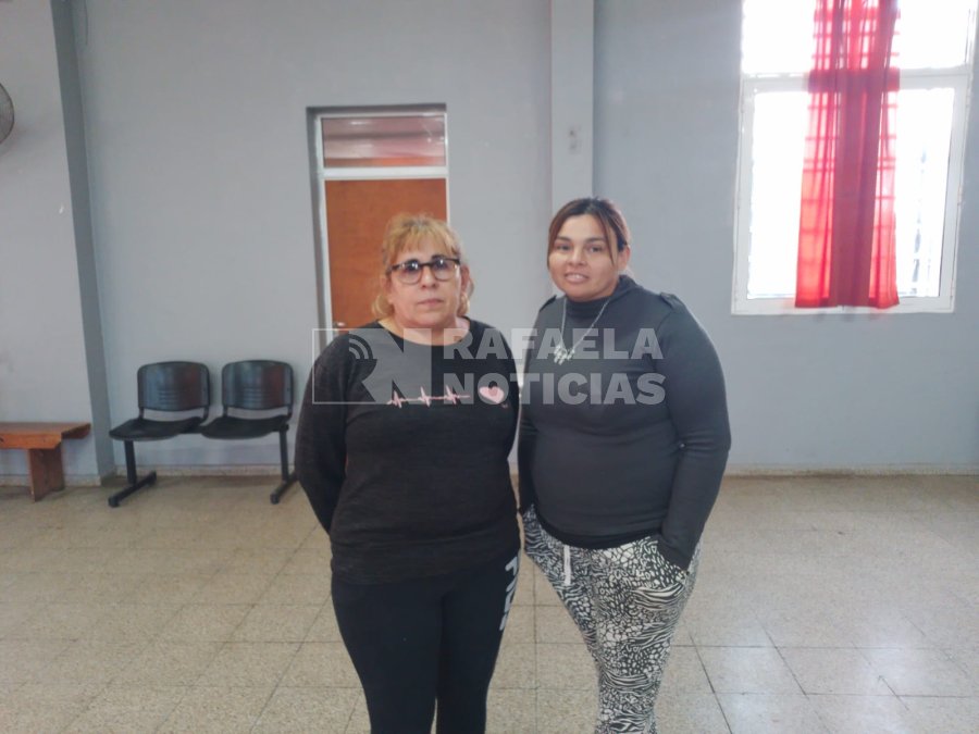 Presidente y vicepresidente del barrio Mercedes Jara y Natalia Ojeda respectivamente