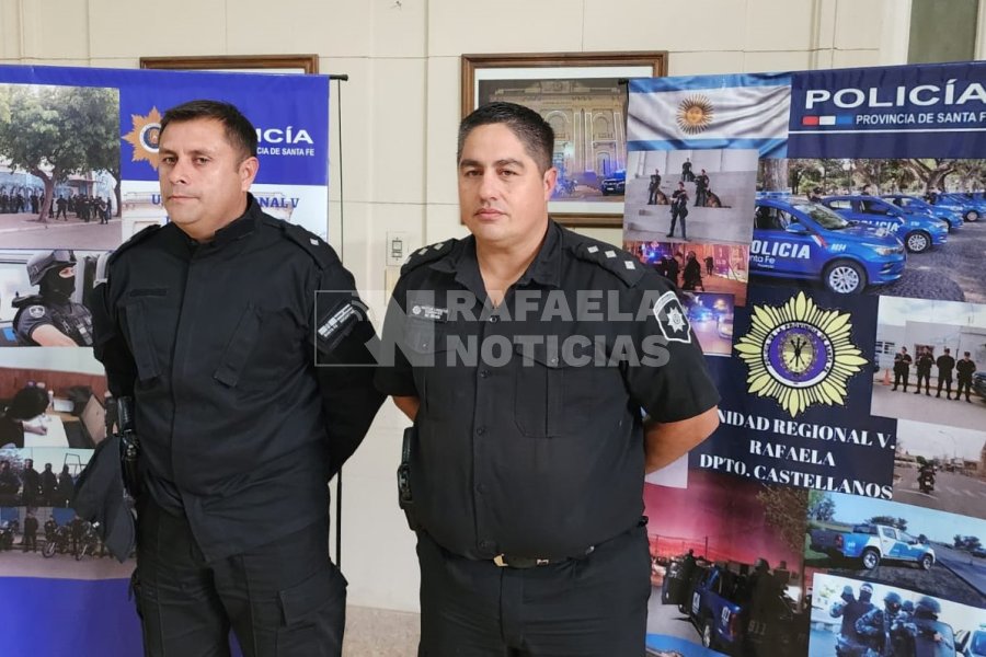 Polic&iacute;as de Presidente Roca que salvaron a un menor.