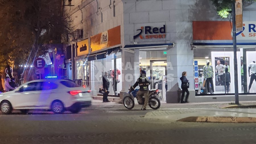 Uno de los locales visitados por las ladronas.