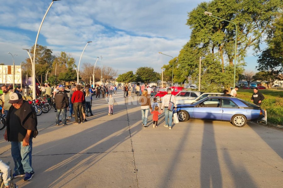 El encuentro se realiz&oacute; frente a la plaza del nuevo Hospital.