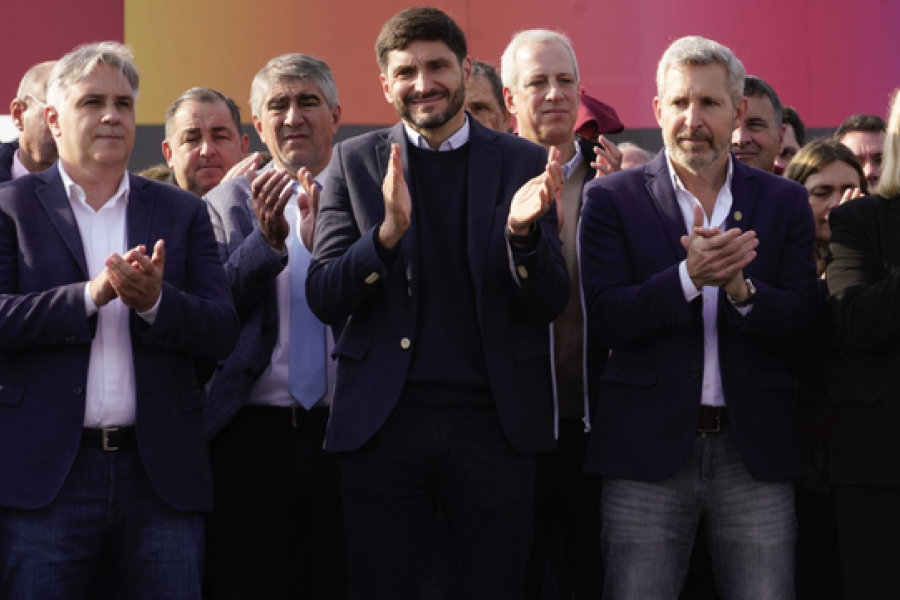 Mart&iacute;n Llaryora, Maximiliano Pullaro y Rogelio Frigerio, gobernadores de la Regi&oacute;n Centro, vuelven a reunirse este jueves en Santa Fe.