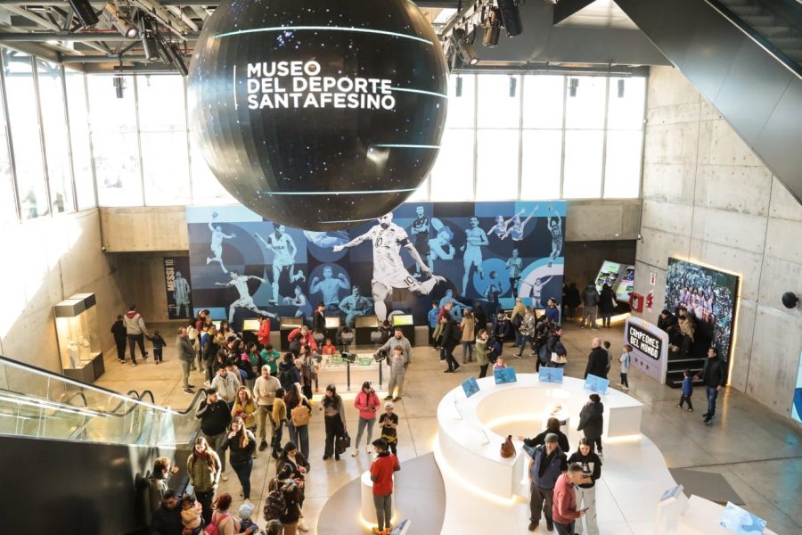 Contin&uacute;a la exhibici&oacute;n de "Espacio Messi" en el Museo del Deporte Santafesino