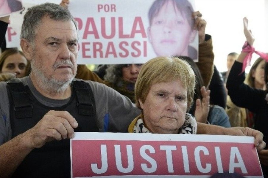 Los padres de Paula Perassi exigiendo justicia desde hace 13 a&ntilde;os