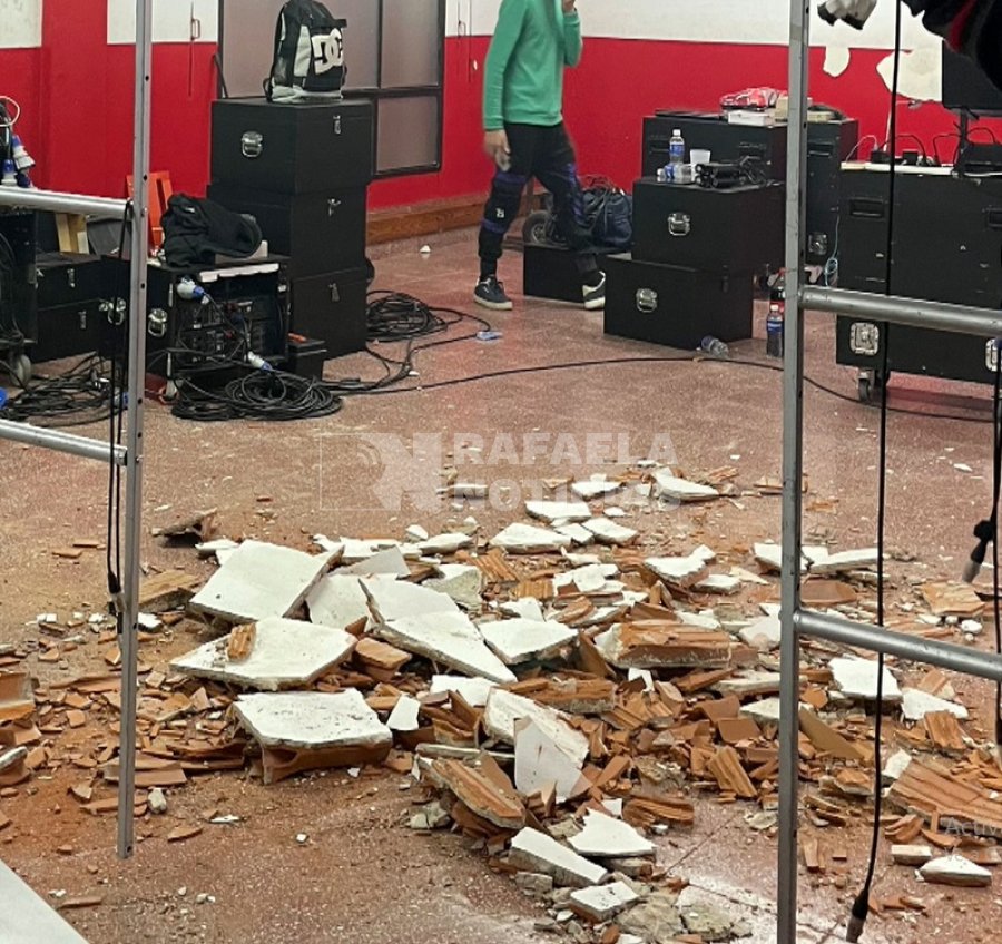 As&iacute; qued&oacute; el sal&oacute;n tras el incidente.