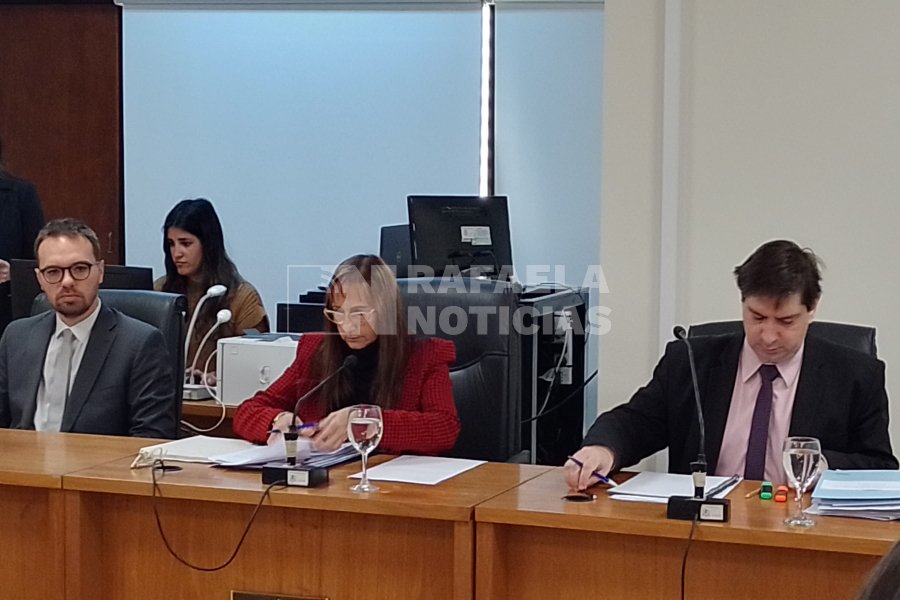 De izquierda a derecha: Stegmayer, Fortunato y Bumaguin.