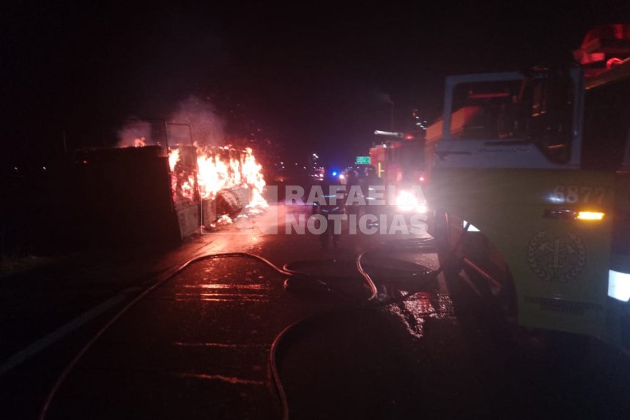 Una imagen del siniestro que se registr&oacute; en la madrugada de este lunes.