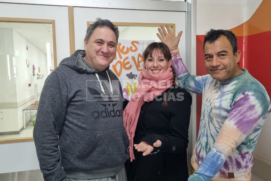 Diego, Celina y C&eacute;sar, los payam&eacute;dicos que participaron de la actividad en el Hospital