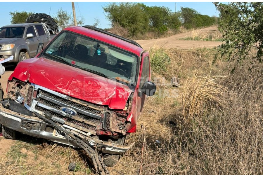Los tres ocupantes del rastrojero resultaron lesionados