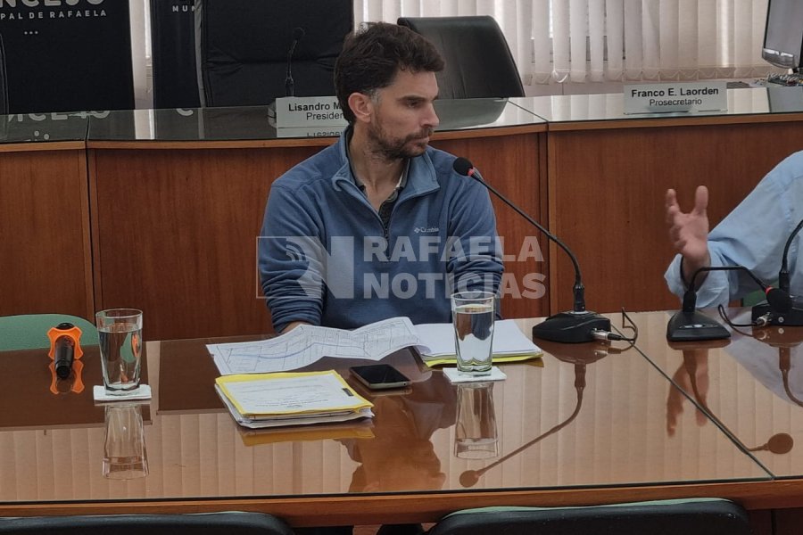 Asensio subi&oacute; al Concejo a explicar los proyectos.