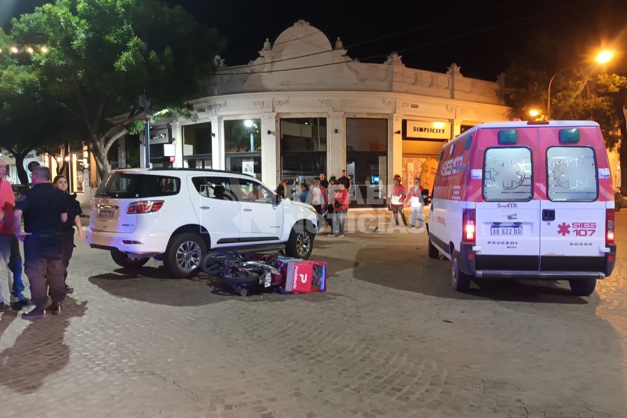 La escena del accidente, en pleno centro de Rafaela.