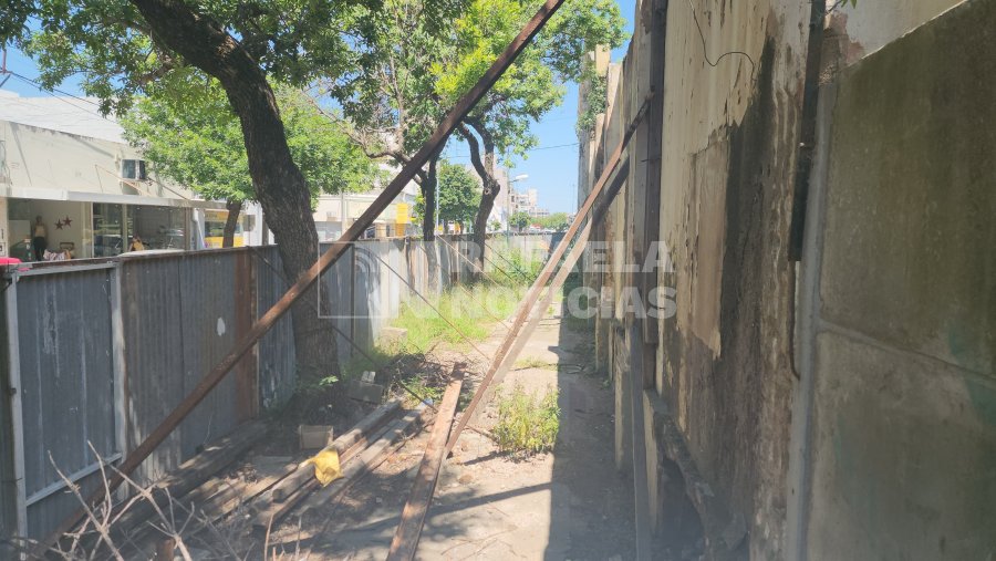 La pared que da a calle Belgrano. Foto: RN