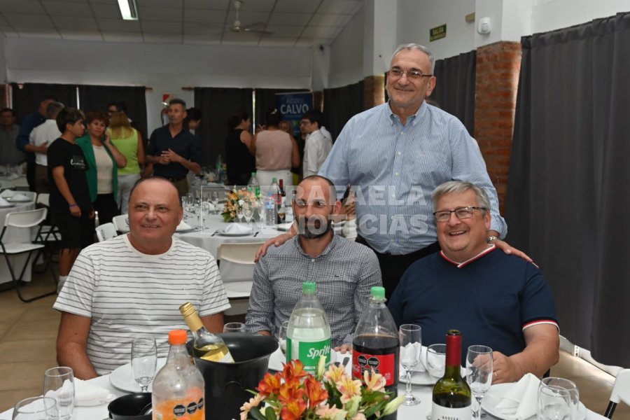 Roberto Oesquer, Andr&eacute;s Brarda y Marcelo Lombardo, junto al senador Calvo.