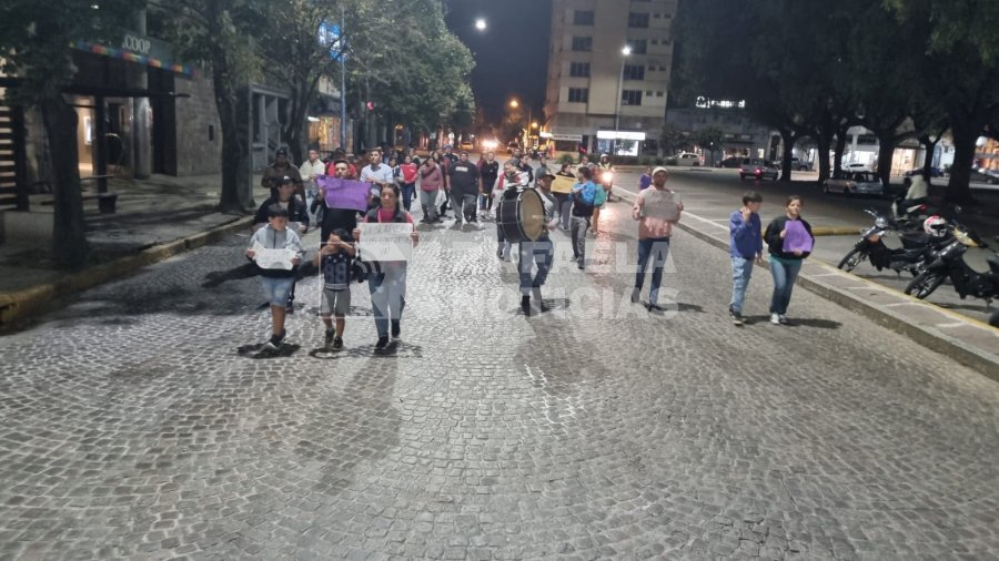 Semanas atr&aacute;s, vecinos se movilizaron hasta el municipio. RN