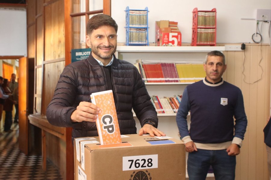 Pullaro durante la votaci&oacute;n esta ma&ntilde;ana
