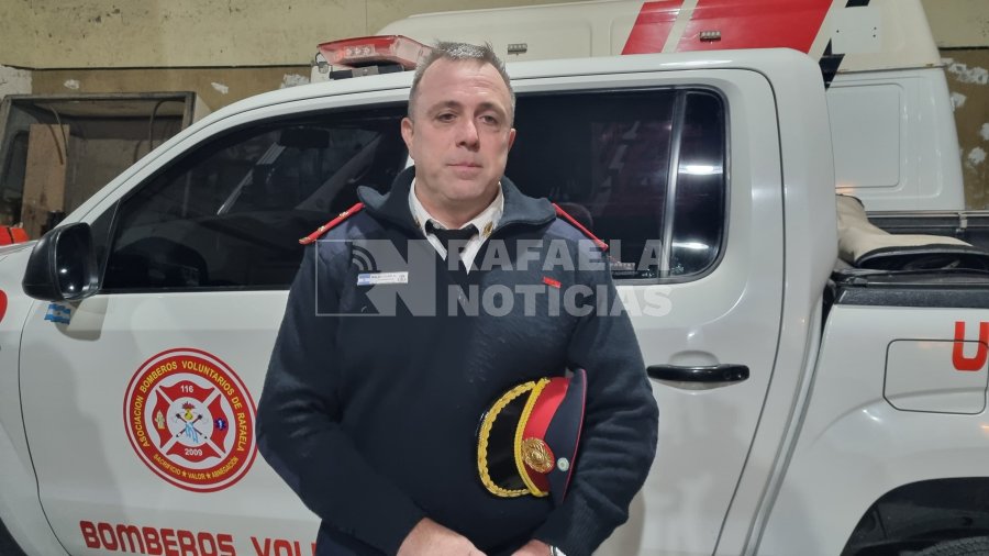 Andr&eacute;s Baldessari, Jefe del Cuerpo Activo de Bomberos Voluntarios.
