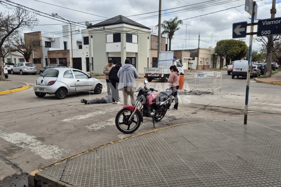 Un motociclista termin&oacute; herido.