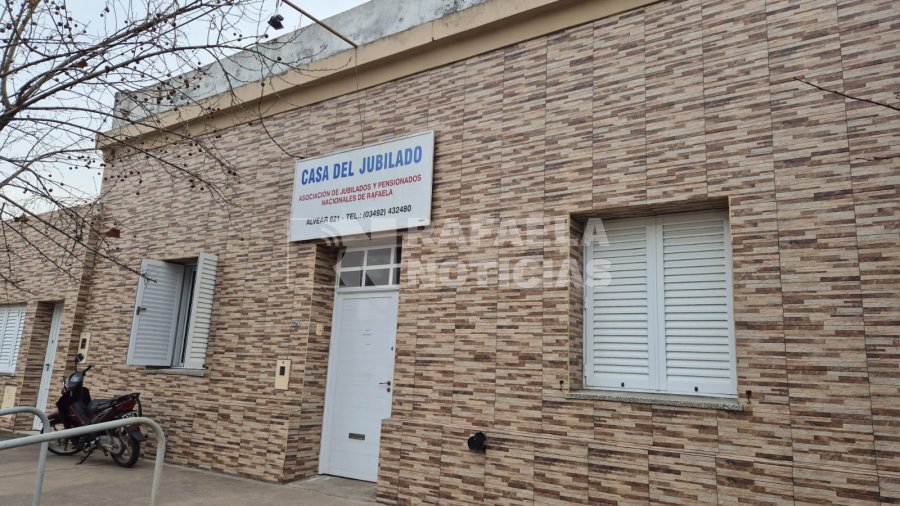 La instituci&oacute;n se ubica en Alvear al 621.
