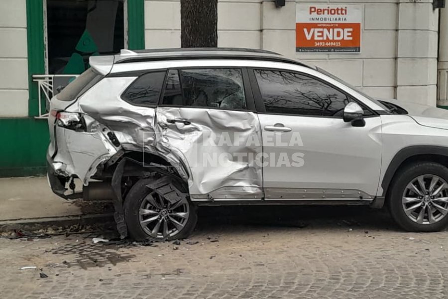 Uno de los veh&iacute;culos involucrados en el accidente