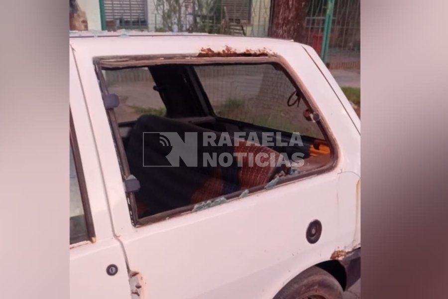 As&iacute; qued&oacute; uno de los autos.