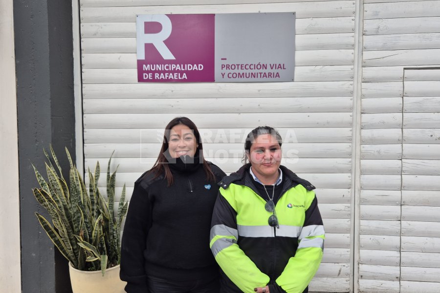 Inspectoras de tr&aacute;nsito a cargo de los operativos.