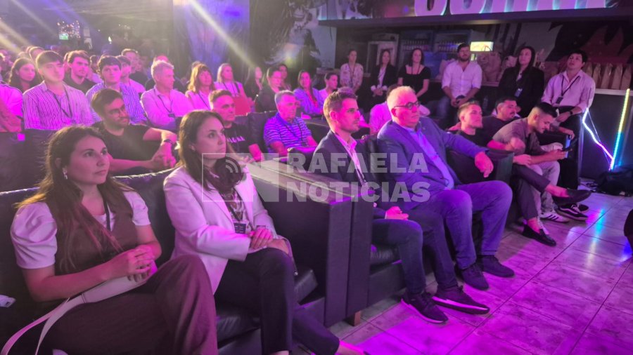 El intendente Viotti estuvo presente en la actividad.