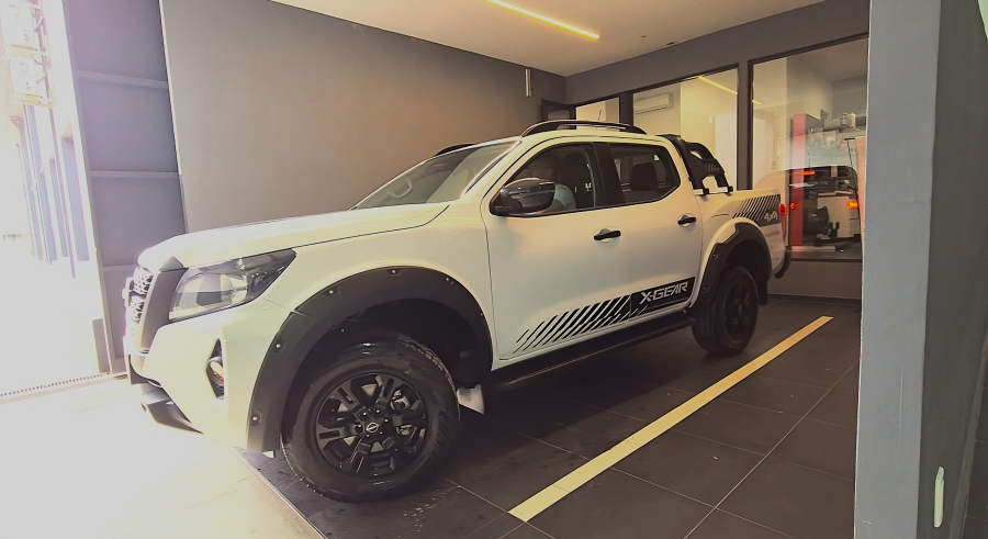 Nissan X-gear en color blanco
