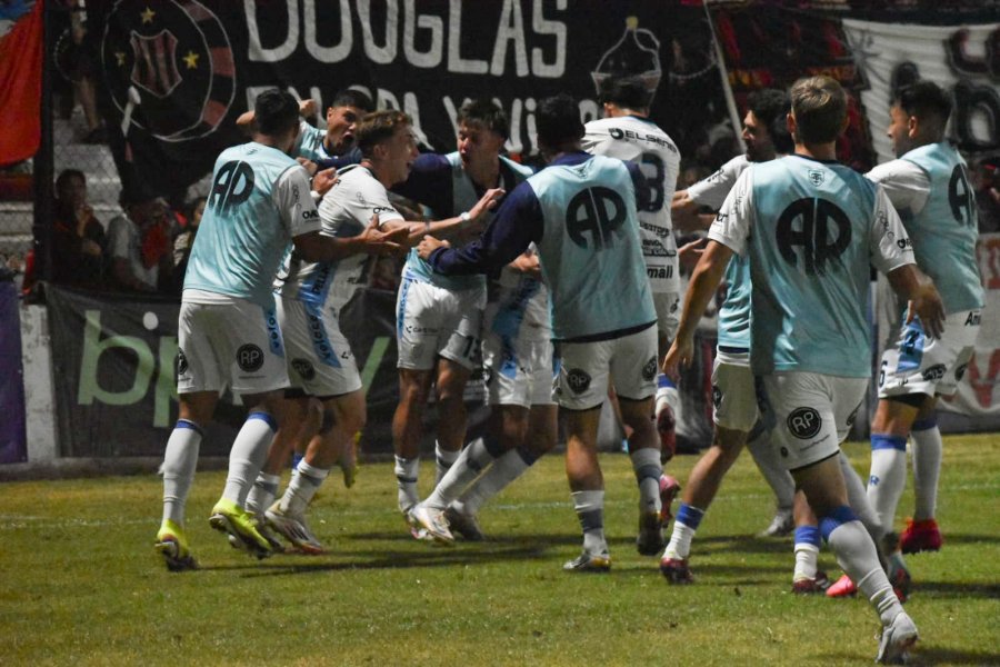 Atl&eacute;tico, todo alegr&iacute;a en Pergamino.