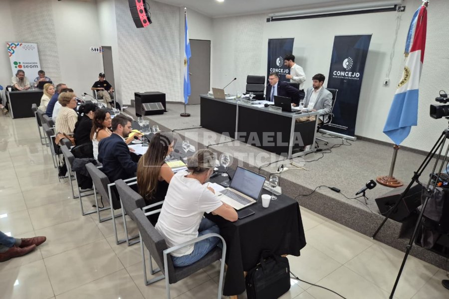 Los concejales sesionaron en el SUM del SEOM