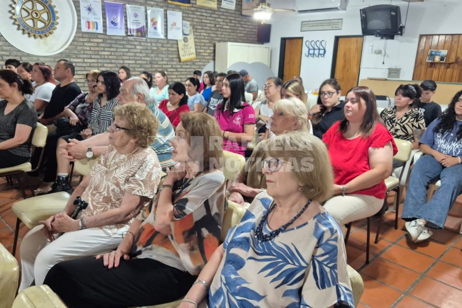 El acto se desarroll&oacute; en la sede del Rotary Club Rafaela.