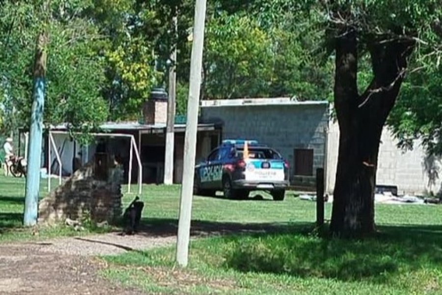 Polic&iacute;a en el lugar del hecho.