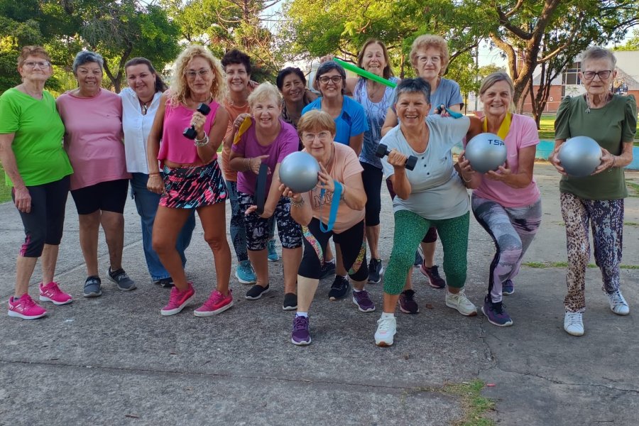 Se distribuyeron pelotas de goma de distintos tama&ntilde;os, pesas y bandas el&aacute;sticas.