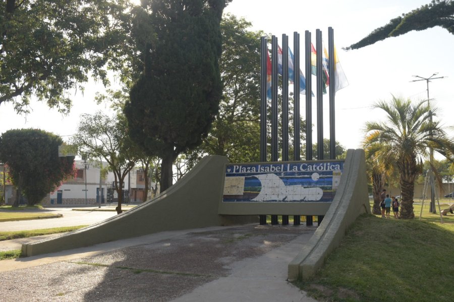 Plaza Isabel la Cat&oacute;lica  Barrio Schneider